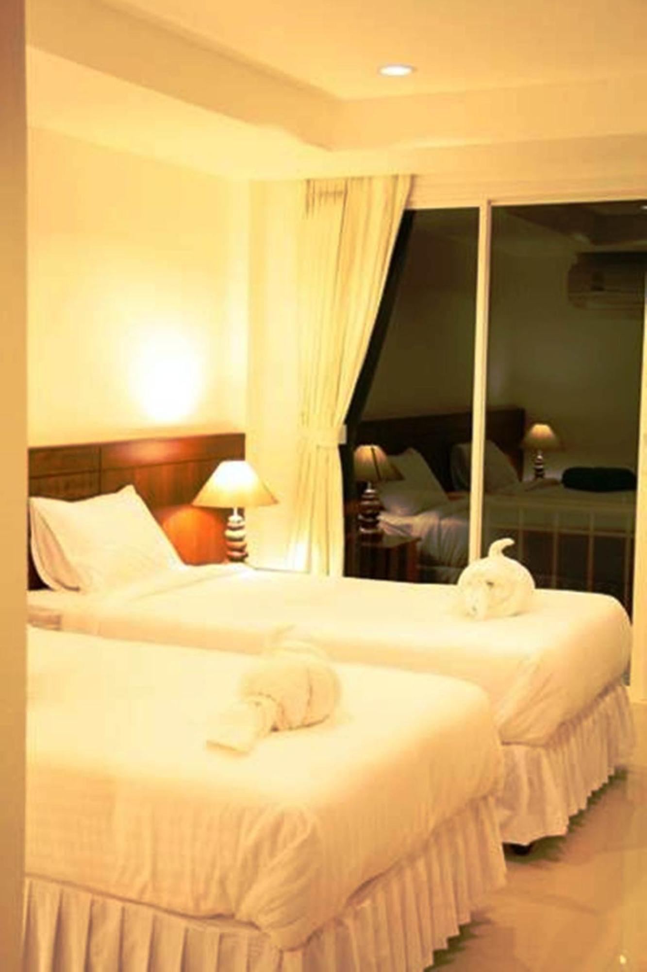 Kirati Beach Resort Choeng Mon Buitenkant foto